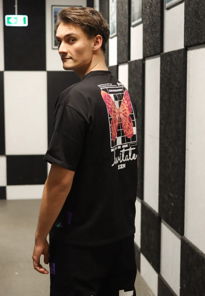 Alexander Husum - "Grid" T-Shirt - Image 7